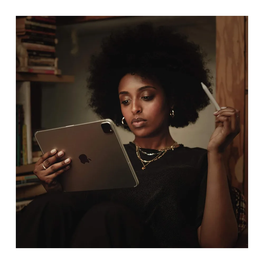Apple iPad Pro 11 (2.ª Generación) 128GB Wi-Fi + Cellular — 5