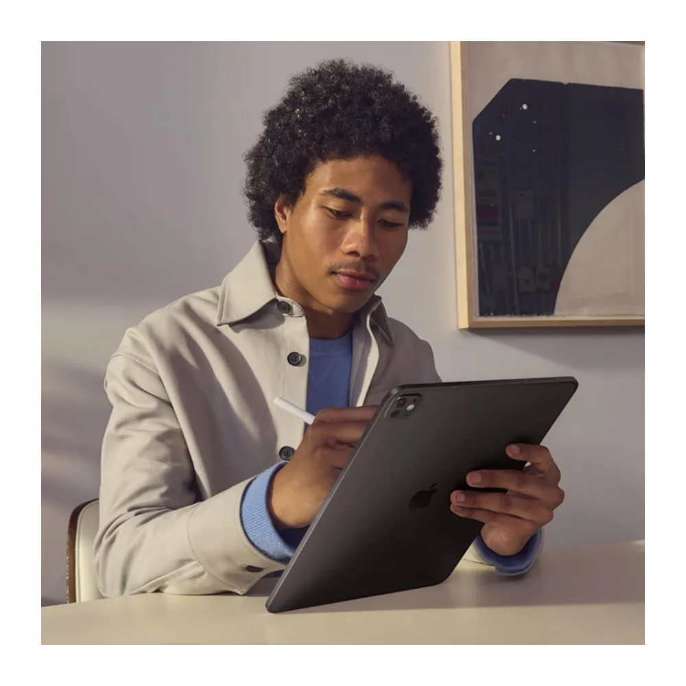 Apple iPad Pro 2025 (11-pulgadas, Wi-Fi, 256GB) Negro Espacial (Reacondicionado) — 4